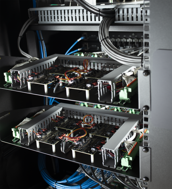 800V Battery Cell Simulation Tower - Inside